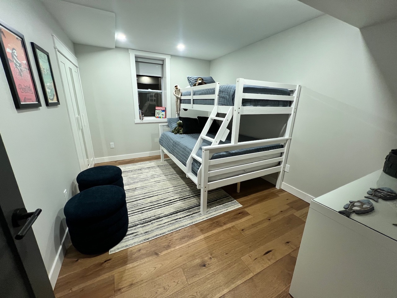 Bunk room at Cable Lakehouse